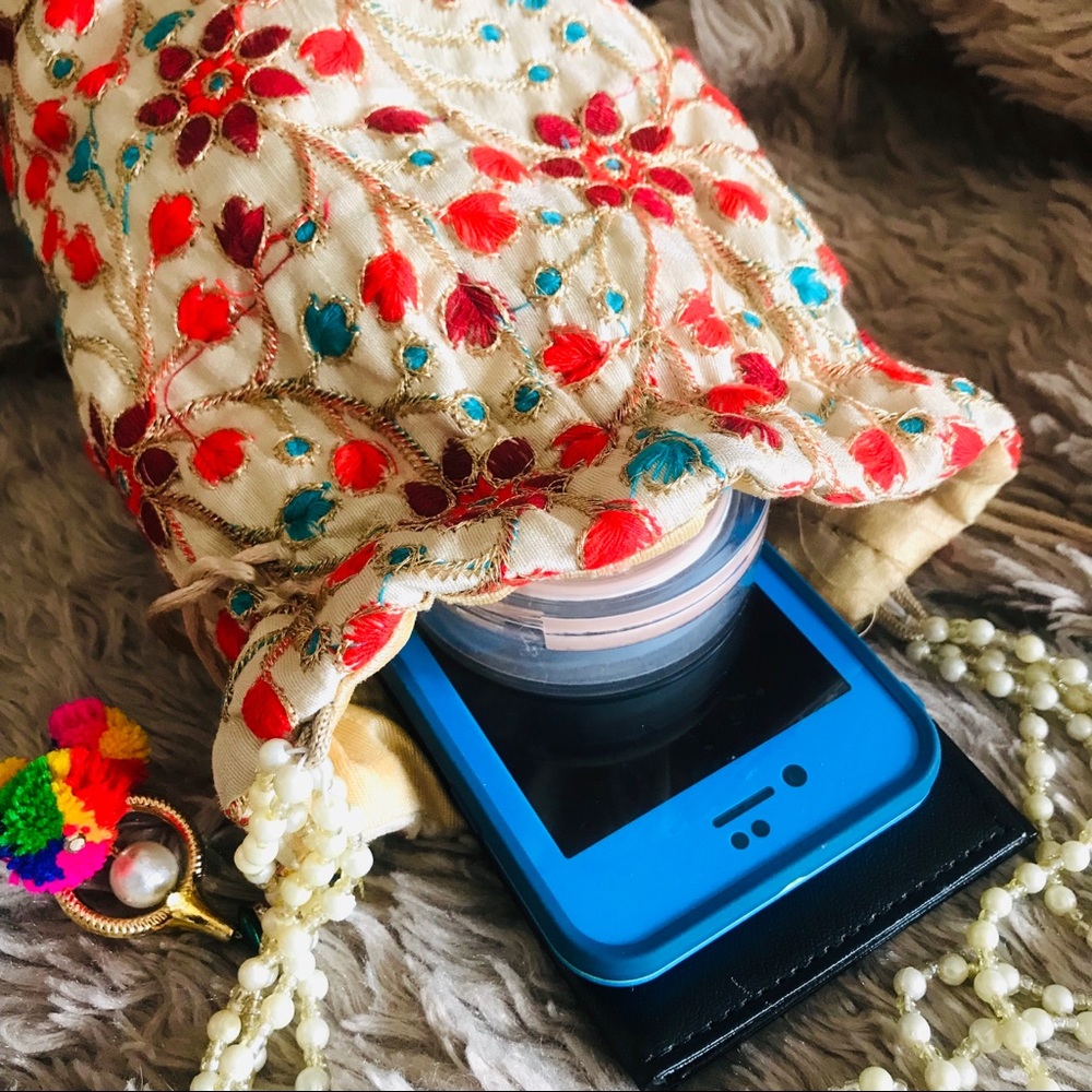 Boho Chic Hand Embroidered Drawstring Pouch Bag - Picture 3 of 7